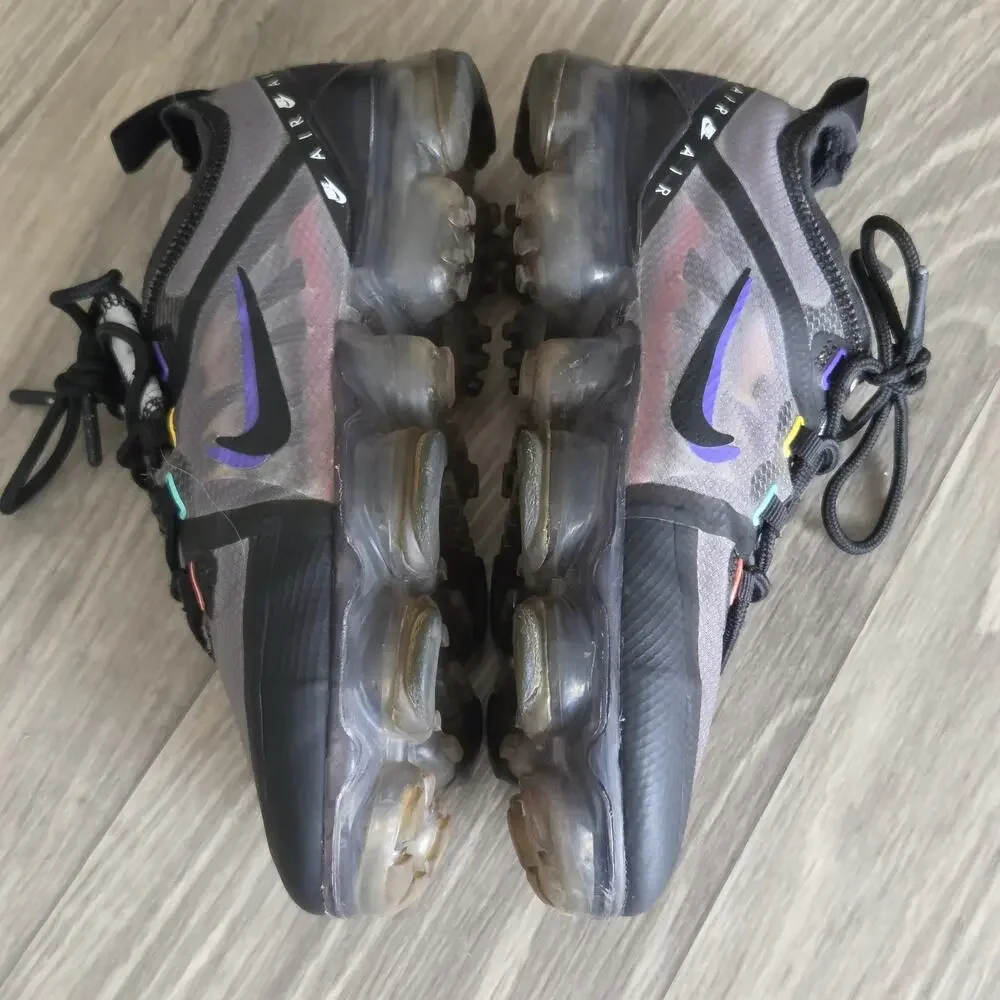Sz 5Y Nike Air VaporMax Synthetic Low Top Sneakers Gray/Black/Multicolor